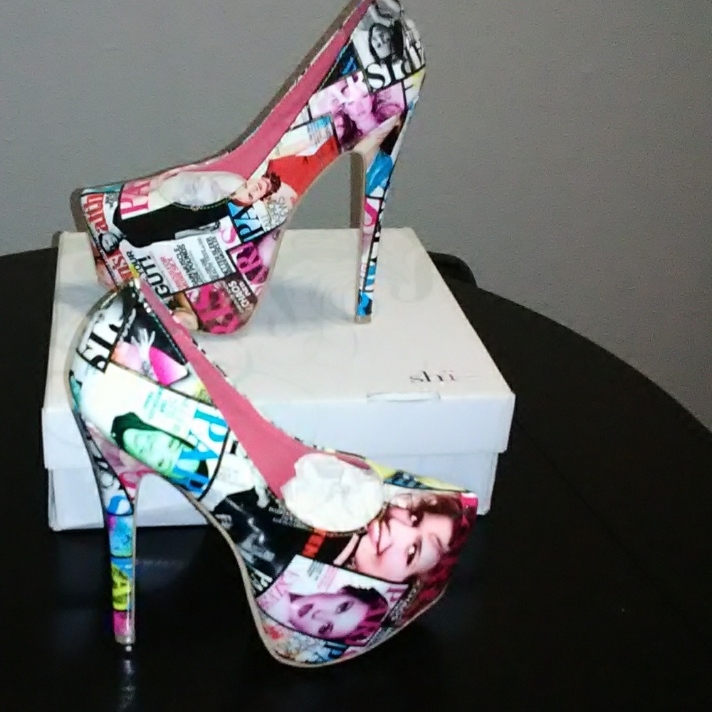 Magazine heels